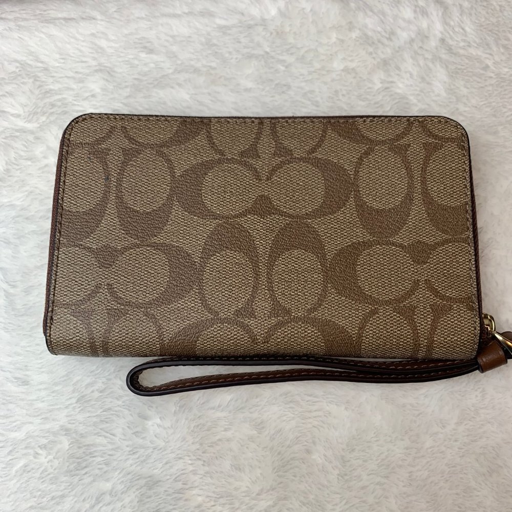 Coach Phone Wallet - Picture 3 of 6